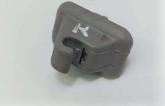 Volvo S60 Sun visor clip/hook/bracket