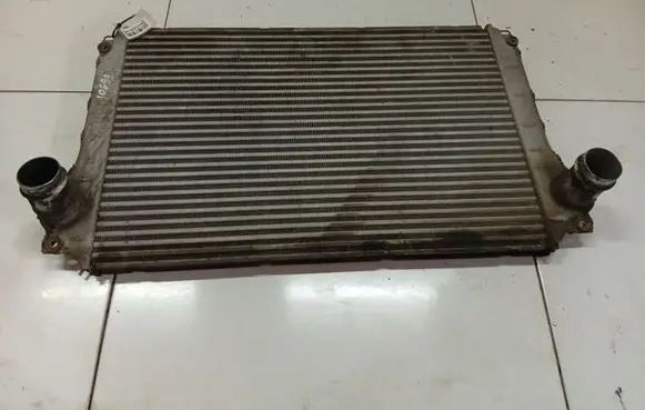 Toyota Avensis T250 Intercooler radiator