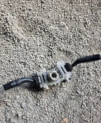 Mazda 6 Wiper turn signal indicator stalk/switch 17D318