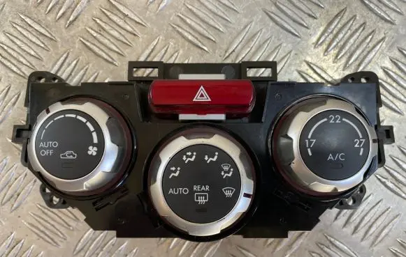 Subaru Forester SH Climate control unit 72311SC060 88818CA T1007170D