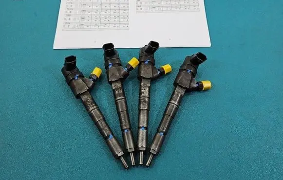 Opel Vectra C Fuel injectors set 0445110159 IMPRK1609375