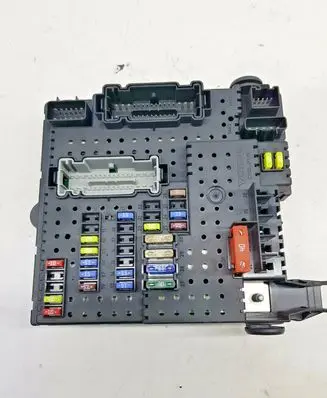 Volvo XC70 Fuse module 28080156 nr1350