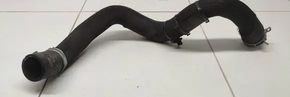 Renault Clio V Engine coolant pipe/hose 215011961R