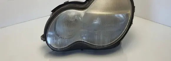 Mercedes-Benz C W203 Headlight/headlamp A2038200741 0301166201