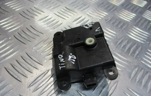 Nissan Almera Tino Central body control module