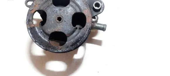 Mazda 626 Power steering pump ge4t32650a 7z114303