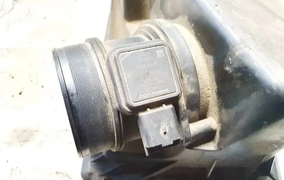Volvo V50 Mass air flow meter 9645948980 5wk97002