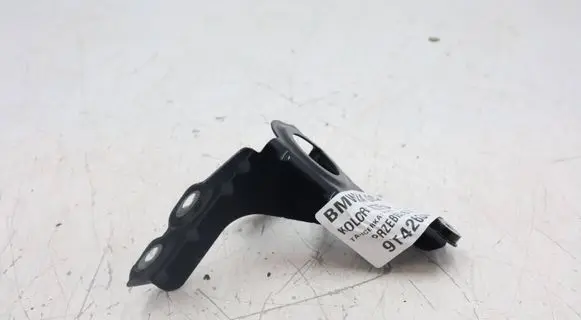 BMW X4 G02 Fender mounting bracket 7397513160626 7397513
