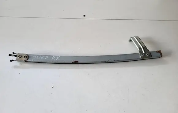 Nissan Juke II F16 Front door windshield rail 