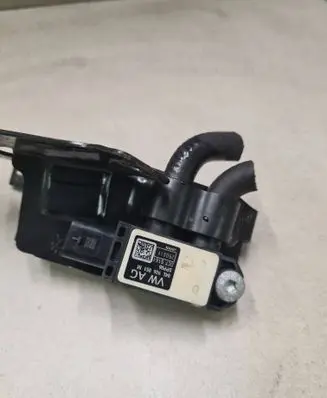 Skoda Octavia Mk3 (5E) Exhaust gas pressure sensor 04L906051M DCT5161