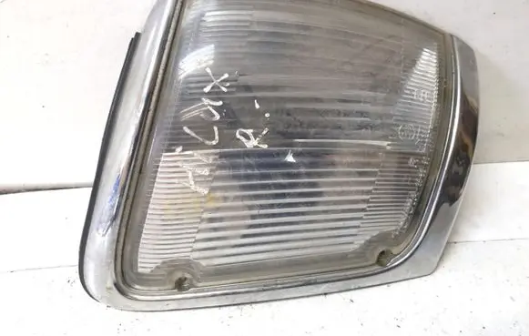 Toyota Hilux (N80, N90, N100, N110) Front indicator light 355290
