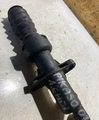 Clutch slave cylinder