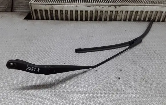 Mercedes-Benz A W169 Windshield/front glass wiper blade A1698200140