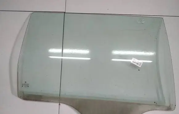 Volkswagen PASSAT B5 Rear door window glass AS2