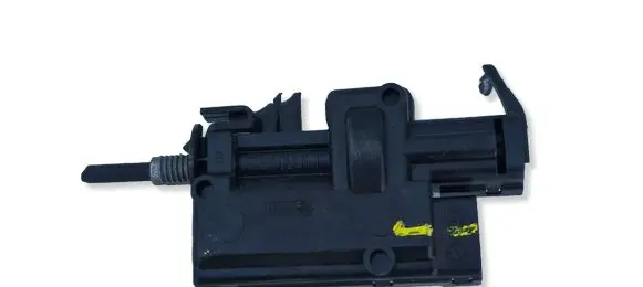 Renault Captur Fuel tank cap lock motor 8200312600