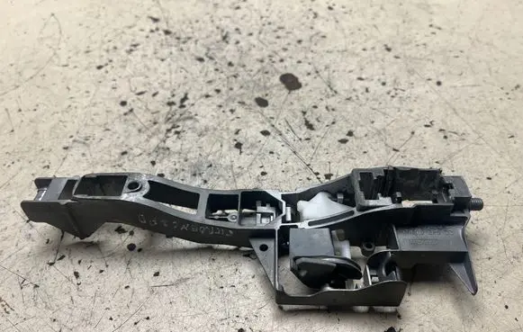 Citroen C3 Front door exterior handle/bracket 111670ZP5D3 9684559980