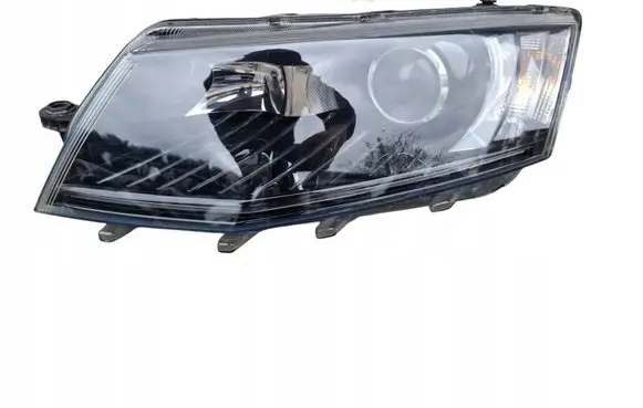Skoda Octavia Mk3 (5E) Headlight/headlamp 5E1941017B