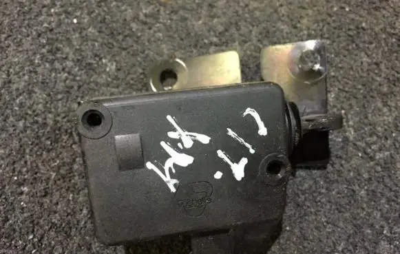 Citroen XM Central locking motor 