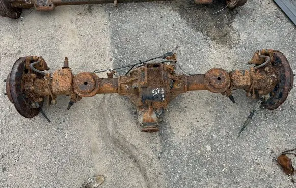 Opel Frontera A Rear axle beam with reductor 