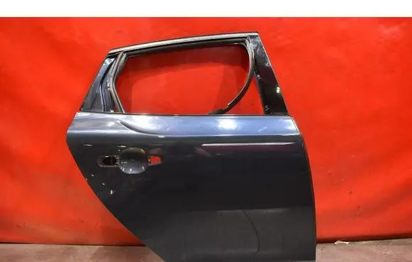 Volvo V40 Rear door