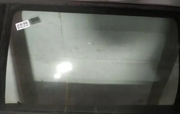 Rear door window glass