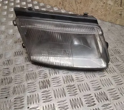 Volkswagen PASSAT B5 Headlight/headlamp