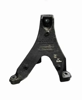 Audi A4 S4 B7 8E 8H Engine mounting bracket 8E0199308AF