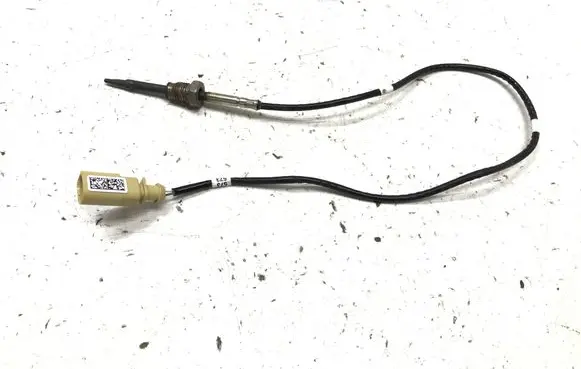 Volkswagen Tiguan Exhaust gas temperature sensor 05L906088AK