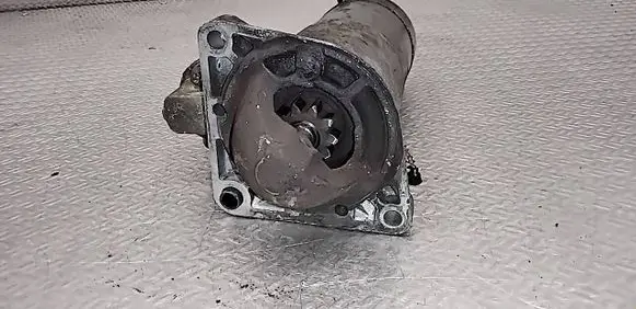 Opel Zafira B Starter motor 55352882