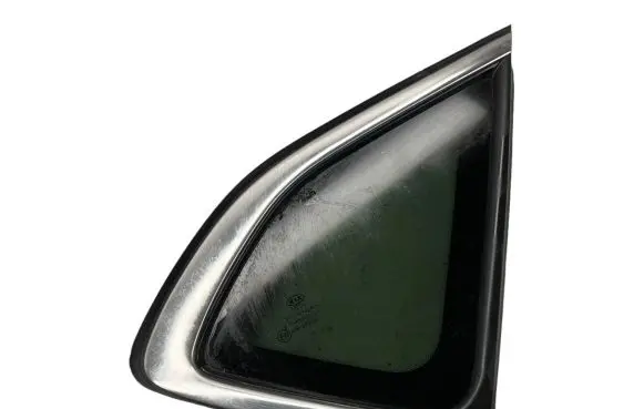 Rear side window