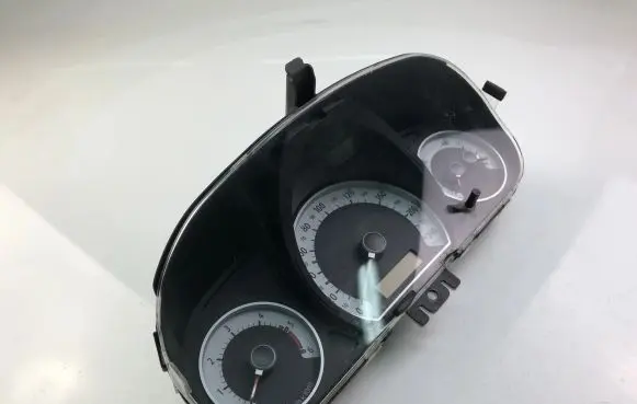 KIA Ceed Speedometer (instrument cluster) 940031H270