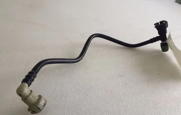 Brake vacuum hose/pipe