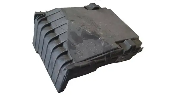 Volkswagen PASSAT B6 Fuse box cover 1K0937132F