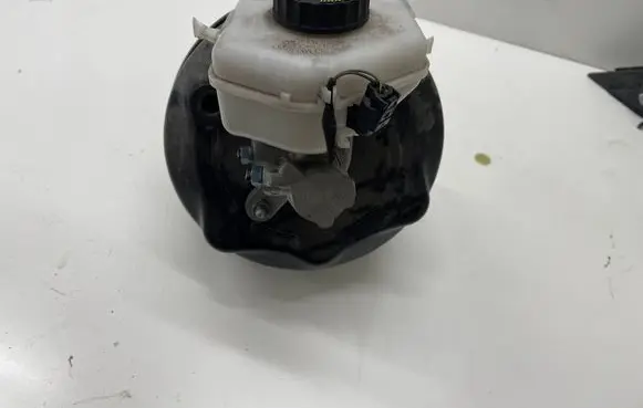 BMW 3 F30 F35 F31 Brake booster 22201200961