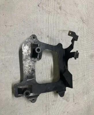 Jaguar XE Radiator mount bracket