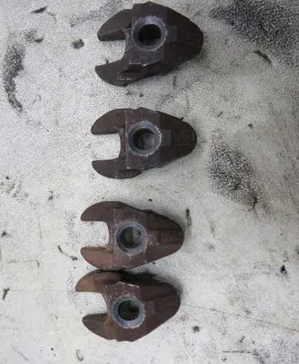 Peugeot 308 Fuel Injector clamp holder 1111