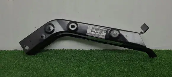 Mercedes-Benz A W176 Radiator mount bracket F25124FAMA