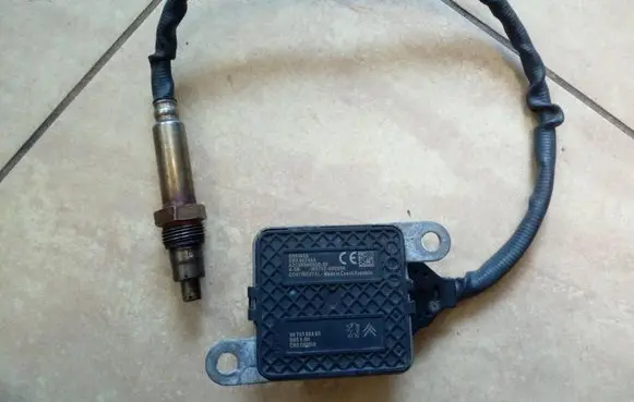 Peugeot 5008 II Lambda probe sensor 9675358480 NE68761