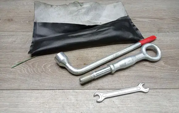 Volvo XC90 Tool set 9133668