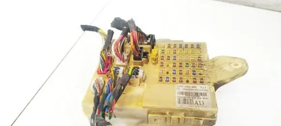 KIA Sorento Fuse box set 954002P424 E1197RA012341