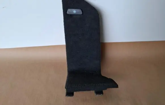 Trunk/boot lower side trim panel