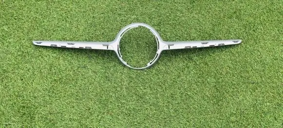 Mercedes-Benz C W206 ACC Distronic radar sensor grill/trim W2068884100