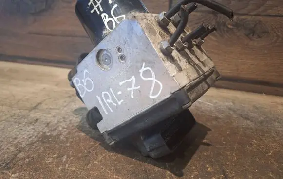 Volkswagen PASSAT B6 ABS Pump 3C0614109 16420501 16420301A