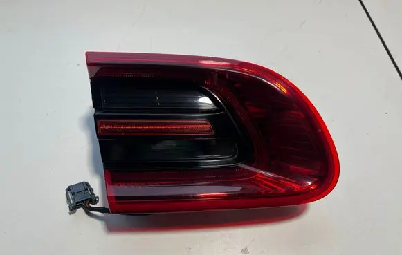 Porsche Macan (95B) Tailgate rear/tail lights 95B945093G 01150003