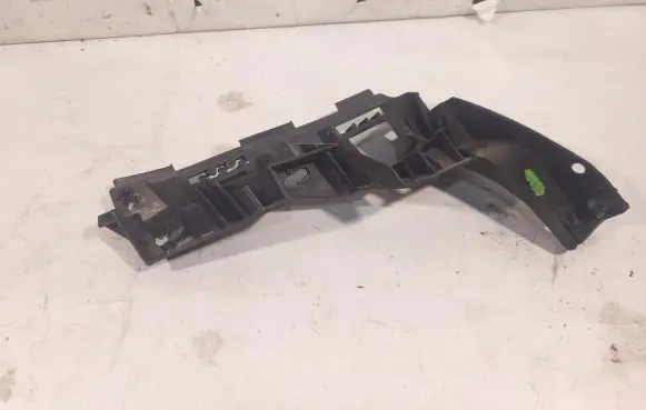 Volkswagen Golf Plus Rear bumper mounting bracket 5M0807393A