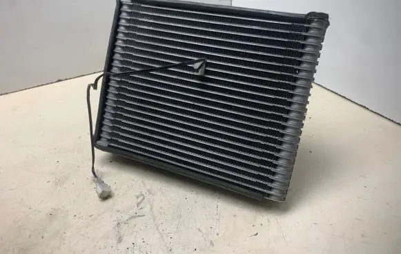 Air conditioning (A/C) radiator (interior)