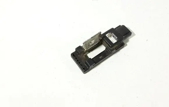 Toyota Corolla Verso AR10 Battery relay fuse 2885028010