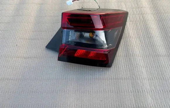 Nissan Juke II F16 Rear/tail lights 265506PA0A