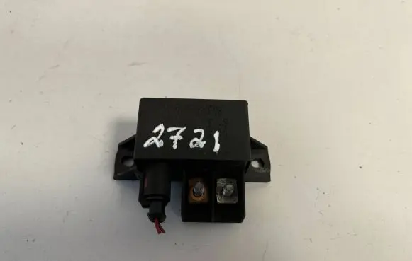 Mercedes-Benz E W211 Charging relay A0025426419 0332002167 12V100A