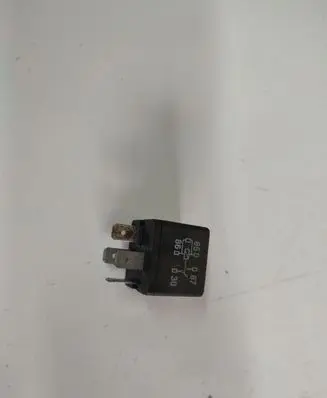 Audi A4 S4 B6 8E 8H Other relay 8D0951253A